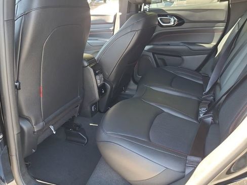 New 2026 Jeep Compass Trailhawk image 7