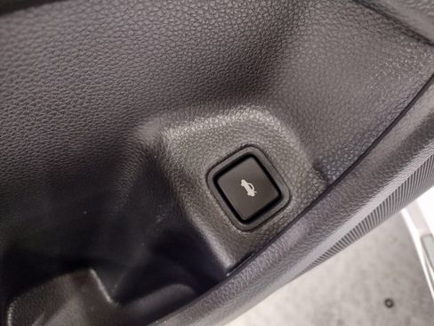 Used 2020 Honda Accord Touring image 21