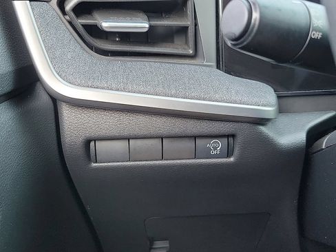 Used 2025 Nissan Kicks SV w/ Illumination Package FWD image 14