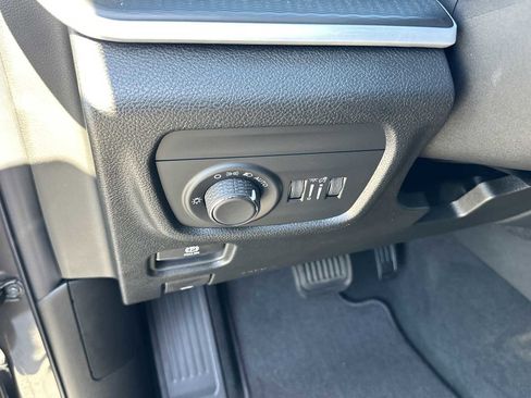 New 2025 Jeep Grand Cherokee L Laredo w/ Luxury Tech Group I image 32