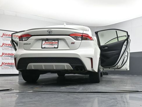 Used 2020 Toyota Corolla SE FWD image 43