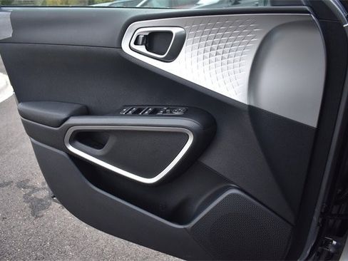 New 2025 Kia Soul LX image 27