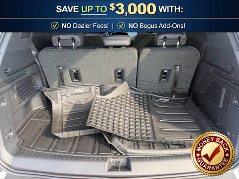 Used 2026 Chevrolet Traverse LT w/ Driver Confidence Package FWD image 24