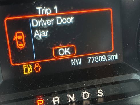 Used 2018 Ford Explorer FWD image 15