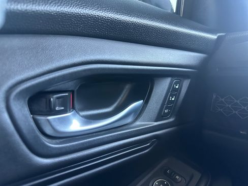 Used 2025 Honda Accord Sport image 17