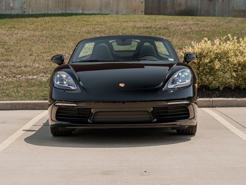 Used 2024 Porsche 718 Boxster w/ Premium Package image 28