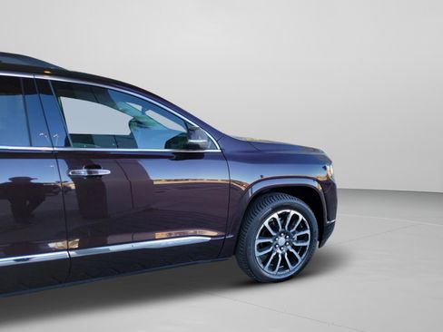 Used 2020 GMC Acadia Denali w/ Technology Package image 9