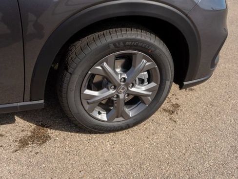 Used 2024 Honda HR-V LX image 9