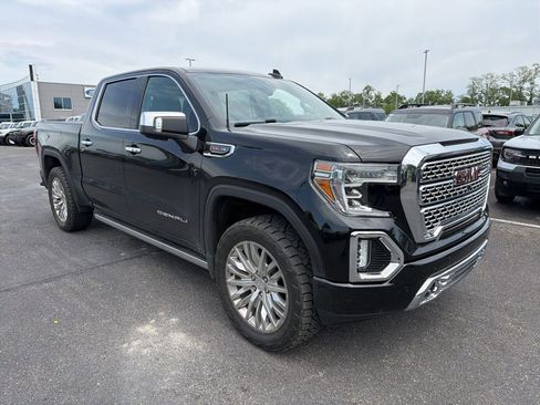 Used 2019 GMC Sierra 1500 Denali w/ Denali Ultimate Package AWD/4WD image 2