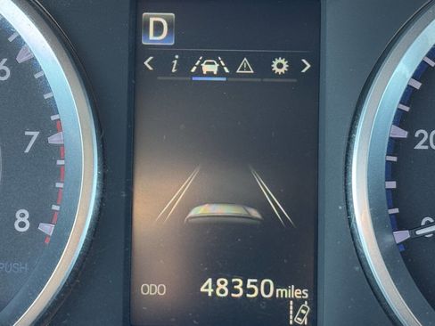 Used 2019 Toyota Highlander AWD V6 image 28