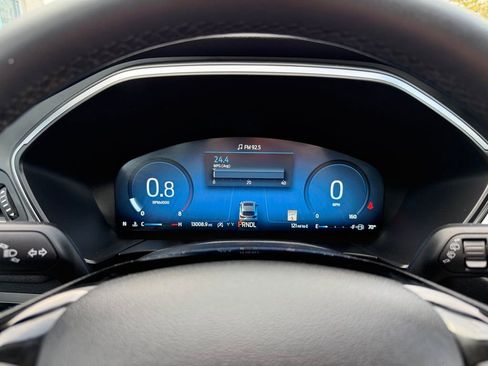 Used 2025 Ford Escape Platinum image 11