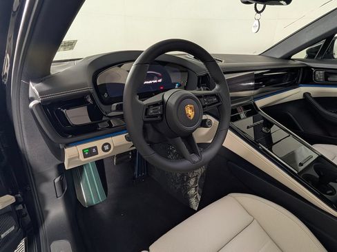 New 2026 Porsche Panamera 4 AWD/4WD image 4