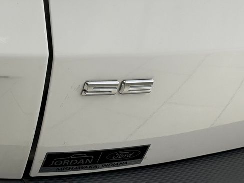 Used 2022 Ford Escape SE w/ SE Sport Appearance Package AWD/4WD image 32