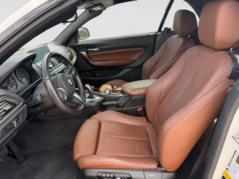 Used 2017 BMW 230i Convertible RWD image 11