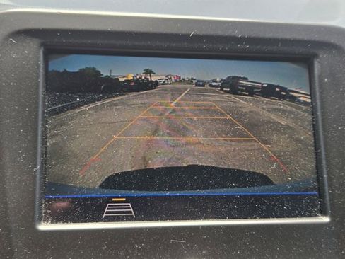 Used 2020 Chevrolet Equinox LT FWD image 23