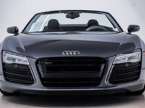 Used 2015 Audi R8 V10 w/ Full Leather Package image 6