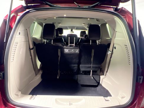 Used 2017 Chrysler Pacifica Touring-L FWD image 34
