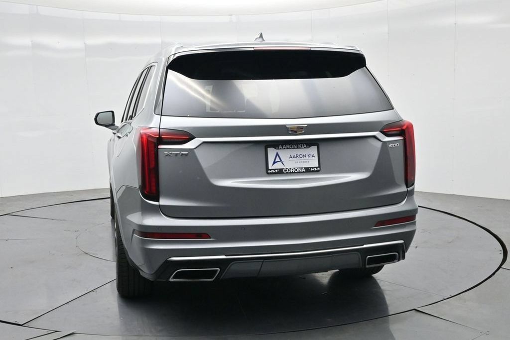 Used 2023 Cadillac XT6 Premium Luxury FWD image 5