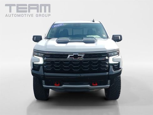 Used 2025 Chevrolet Silverado 1500 ZR2 w/ Technology Package image 2