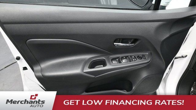 Used 2025 Nissan Versa SV FWD image 17
