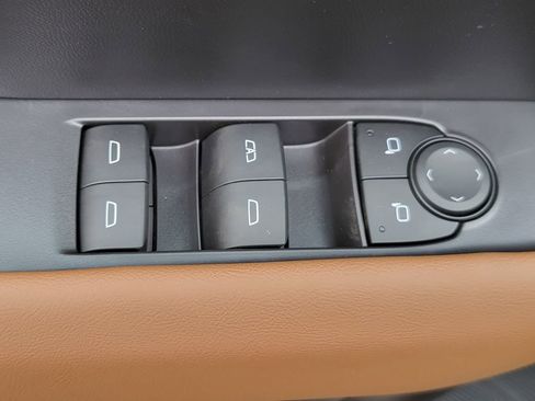 New 2026 GMC Canyon AT4 w/ Technology Plus Package image 18