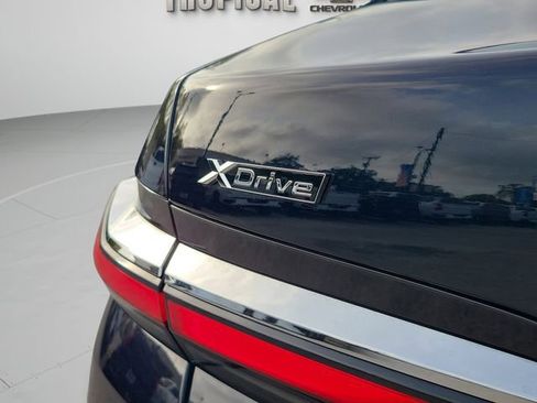 Used 2023 BMW 760i xDrive image 5