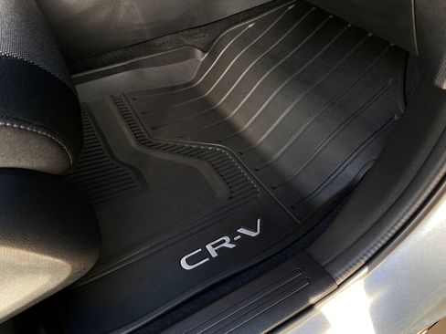 Used 2025 Honda CR-V EX image 14