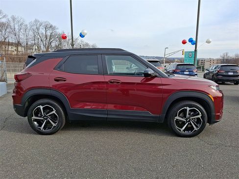 Certified 2023 Chevrolet TrailBlazer RS w/ Sun and Liftgate Package image 26