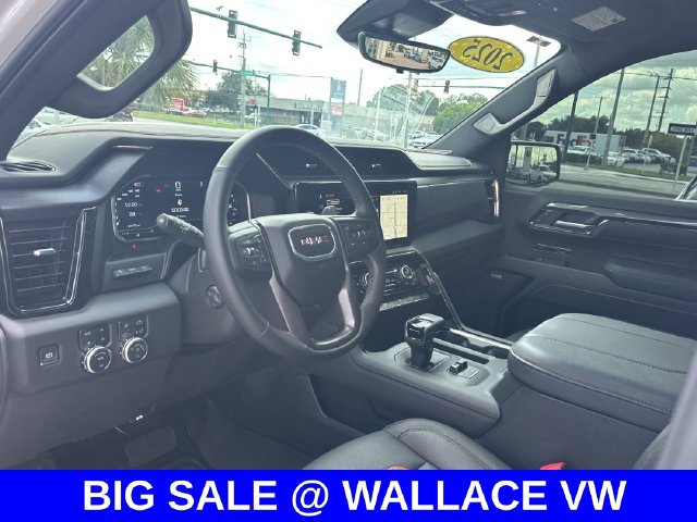 Used 2025 GMC Sierra 1500 AT4 w/ Technology Package AWD/4WD image 13