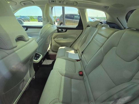 Used 2019 Volvo XC60 T6 Inscription w/ Protection Package Premier AWD/4WD image 5