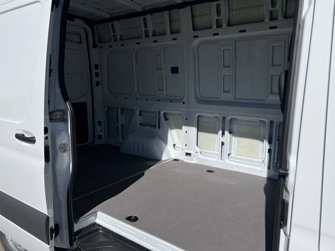 New 2025 Mercedes-Benz Sprinter 2500 image 21