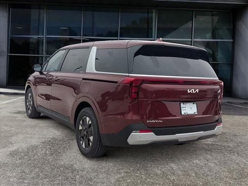 New 2026 Kia Carnival LXS image 3