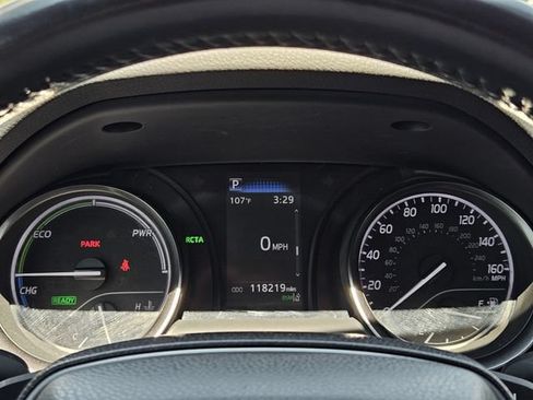 Used 2022 Toyota Camry SE w/ Convenience Package FWD image 15