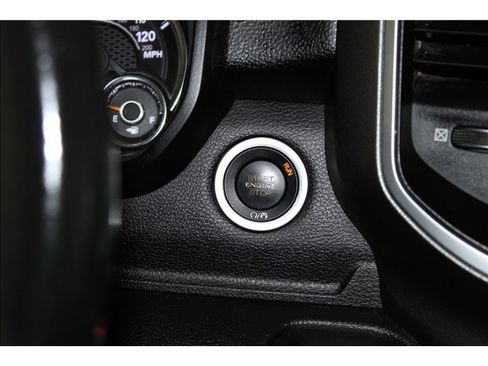 Used 2019 RAM 1500 Big Horn image 33