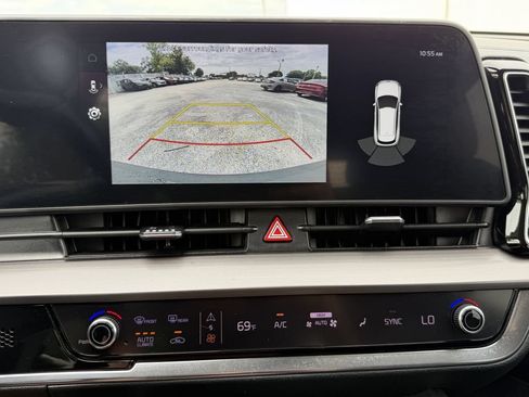 Used 2023 Kia Sportage EX FWD image 22