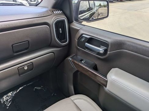 Used 2021 GMC Sierra 1500 SLT w/ SLT Premium Package RWD image 18