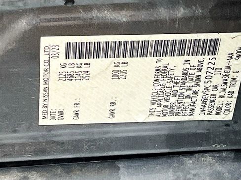 Used 2023 Nissan Maxima SR w/ Sport Mat Group FWD image 34