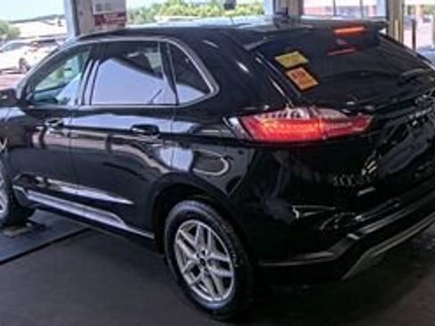 Used 2023 Ford Edge SEL w/ Convenience Package AWD/4WD image 6
