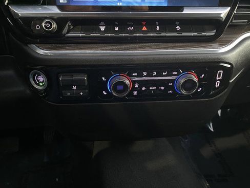 Used 2024 Chevrolet Silverado 2500 LT image 18