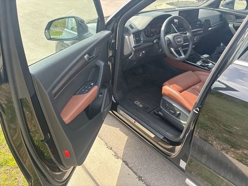 Used 2024 Audi Q5 2.0T Prestige image 18