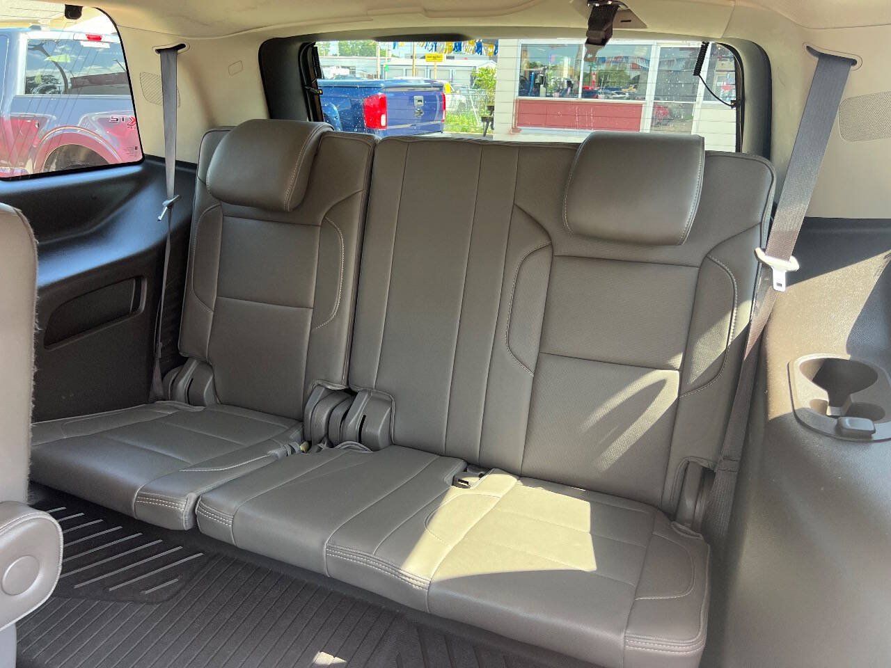 Used 2017 GMC Yukon Denali w/ Open Road Package AWD/4WD image 17