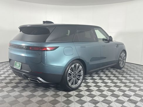 Used 2024 Land Rover Range Rover Sport SE AWD/4WD image 11