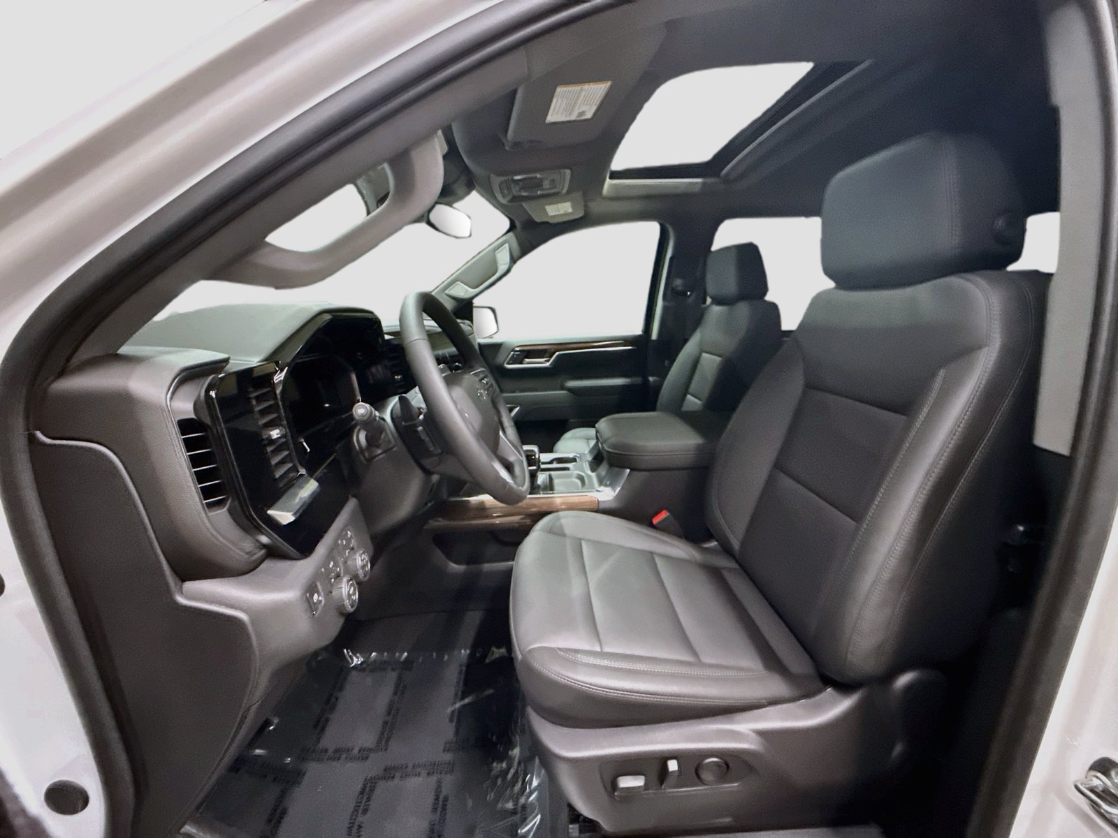 New 2026 Chevrolet Silverado 1500 RST w/ RST All Star Premium Package AWD/4WD image 25