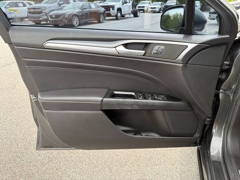 Used 2015 Ford Fusion Energi Titanium w/ Driver Assist Package FWD image 10