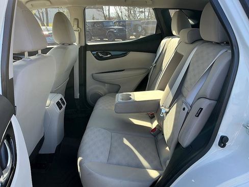 Certified 2022 Nissan Rogue Sport SV image 22