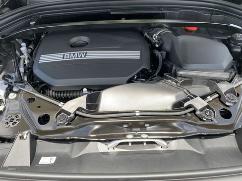 Used 2025 BMW X1 xDrive28i w/ Premium Package image 36