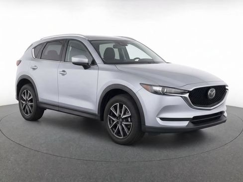 Used 2018 MAZDA CX-5 Touring FWD image 2