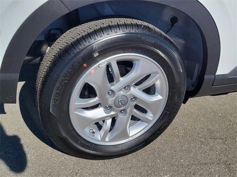 New 2026 Hyundai Venue SE image 21