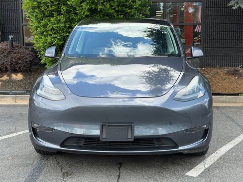 Used 2022 Tesla Model Y Long Range AWD/4WD image 3