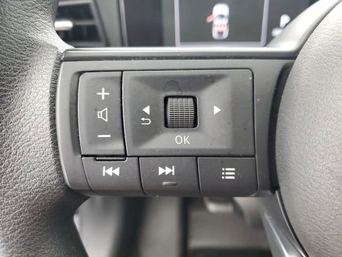 Used 2025 Nissan Kicks SV w/ Illumination Package FWD image 22